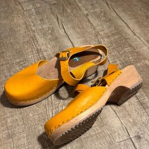 MIA Anja   Leather Clog Sandals with Buckle Strap size 37 Mary Janes Swedish